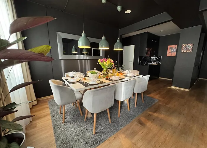 M-Stay Apartment 03, 24H Self-Check-In, U-Bahn Maximilianstrasse Apartment *
